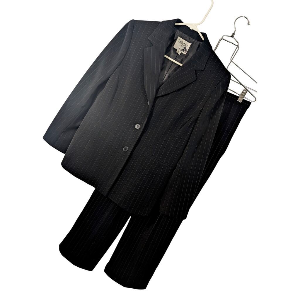 COLLECTIONS FOR LE SUIT! BLACK W/WHITE PINSTRIPE 2 PC JACKET, PANTS SUIT! SZ 10P - Picture 1 of 12